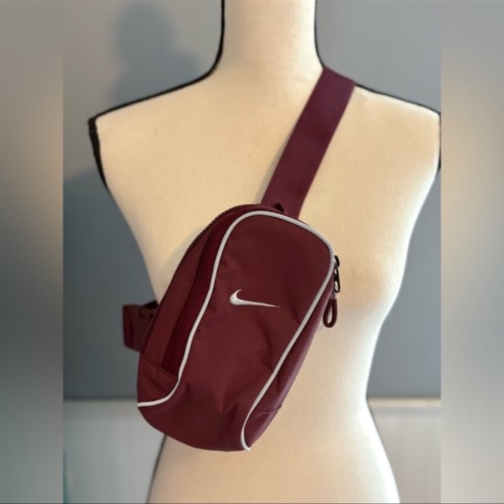 Nike Sportswear Essentials Sling Bag Unisex Casual Pack Wine NWT FB2850-681